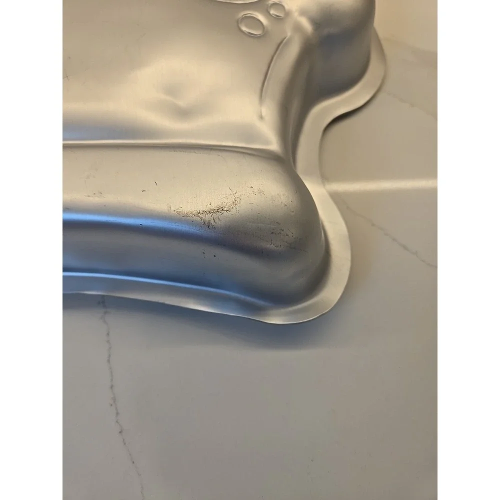 Princess Crown Aluminum Cake Pan from Wilton‎ #2105-1015